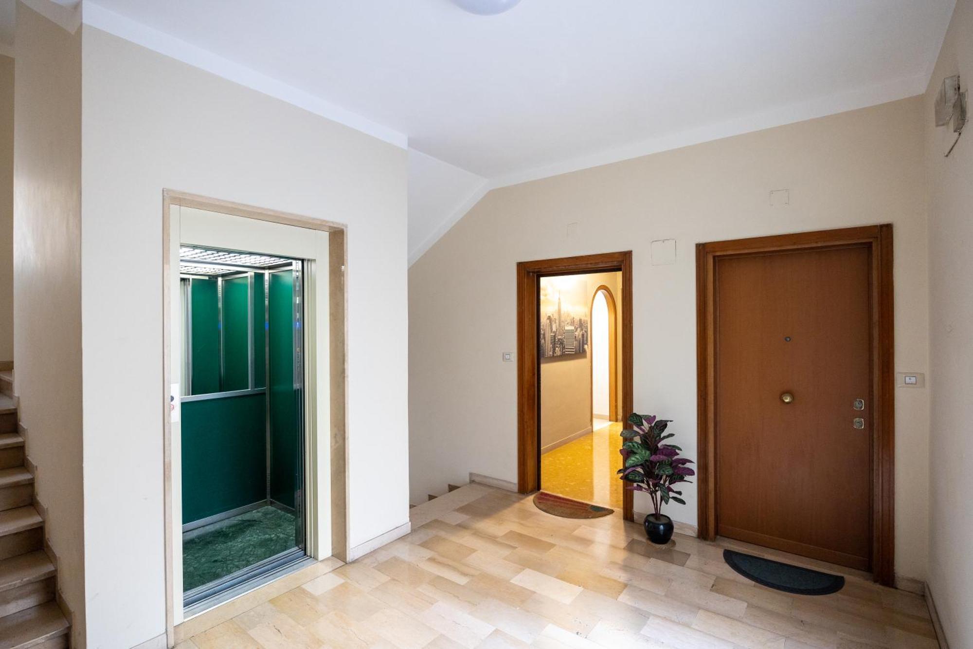 Lejlighed Big Air Conditioning Wifi Netflix 90 Mq